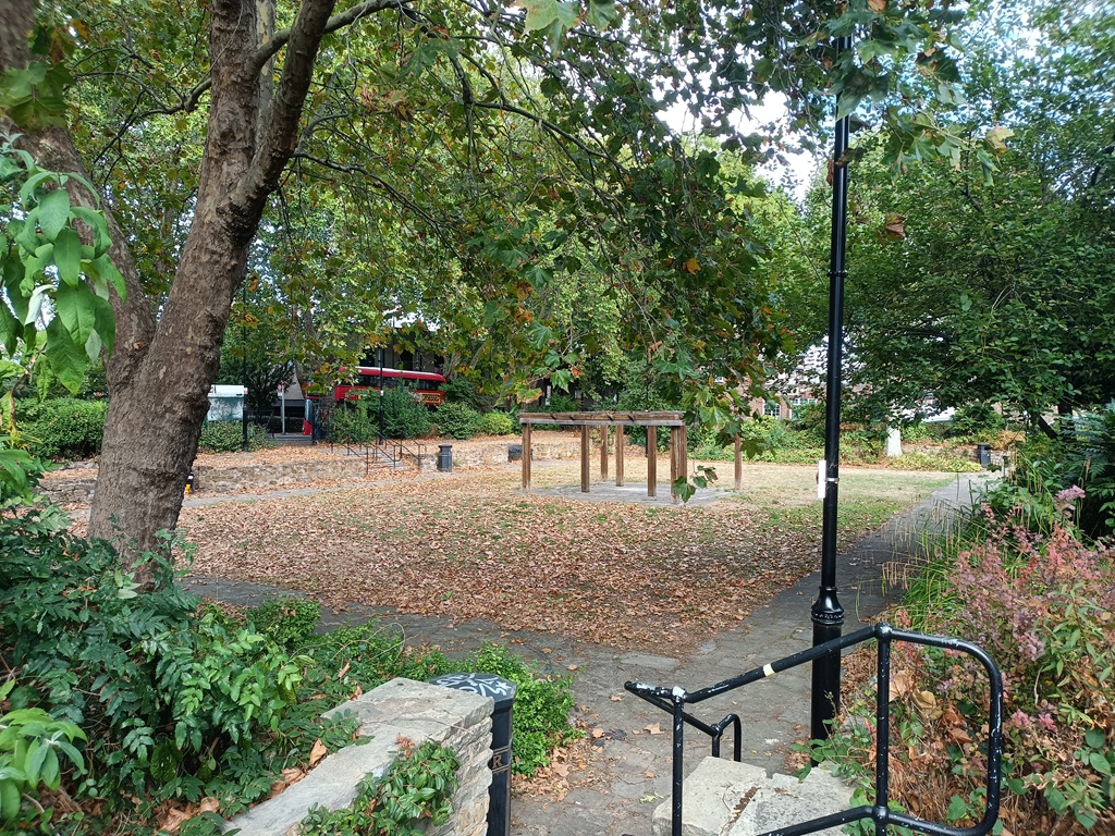 Beautiful Manchester Gardens after the litter pick in September